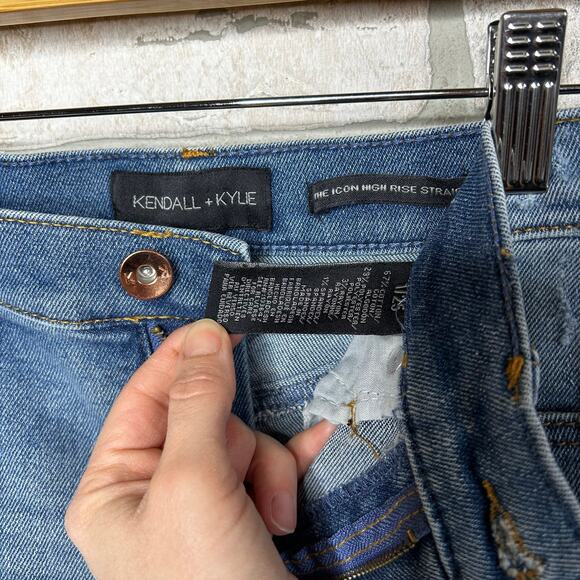 High Rise Straight Leg Jeans Kendall & Kylie size 1/25 - Picture 5 of 8